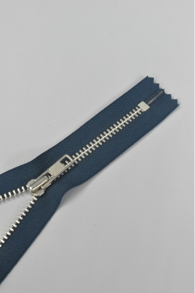 ZIP048  2號拉鏈  白銅牙拉鏈 密尾拉鏈 單頭拉鏈 不設單獨拉鍊訂購 細節-1